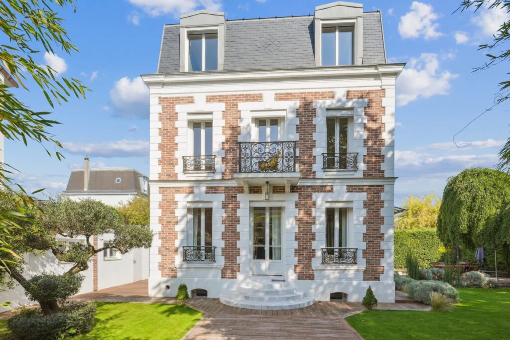 Maisons aux portes de Paris : le nouveau manifeste du luxe immobilier